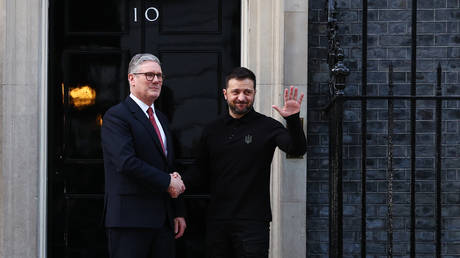 Britain’s Prime Minister, Sir Keir Starmer (L) welcomes Ukrainian leader Vladimir Zelensky to 10 Downing Street on March 1, 2025 in London England.